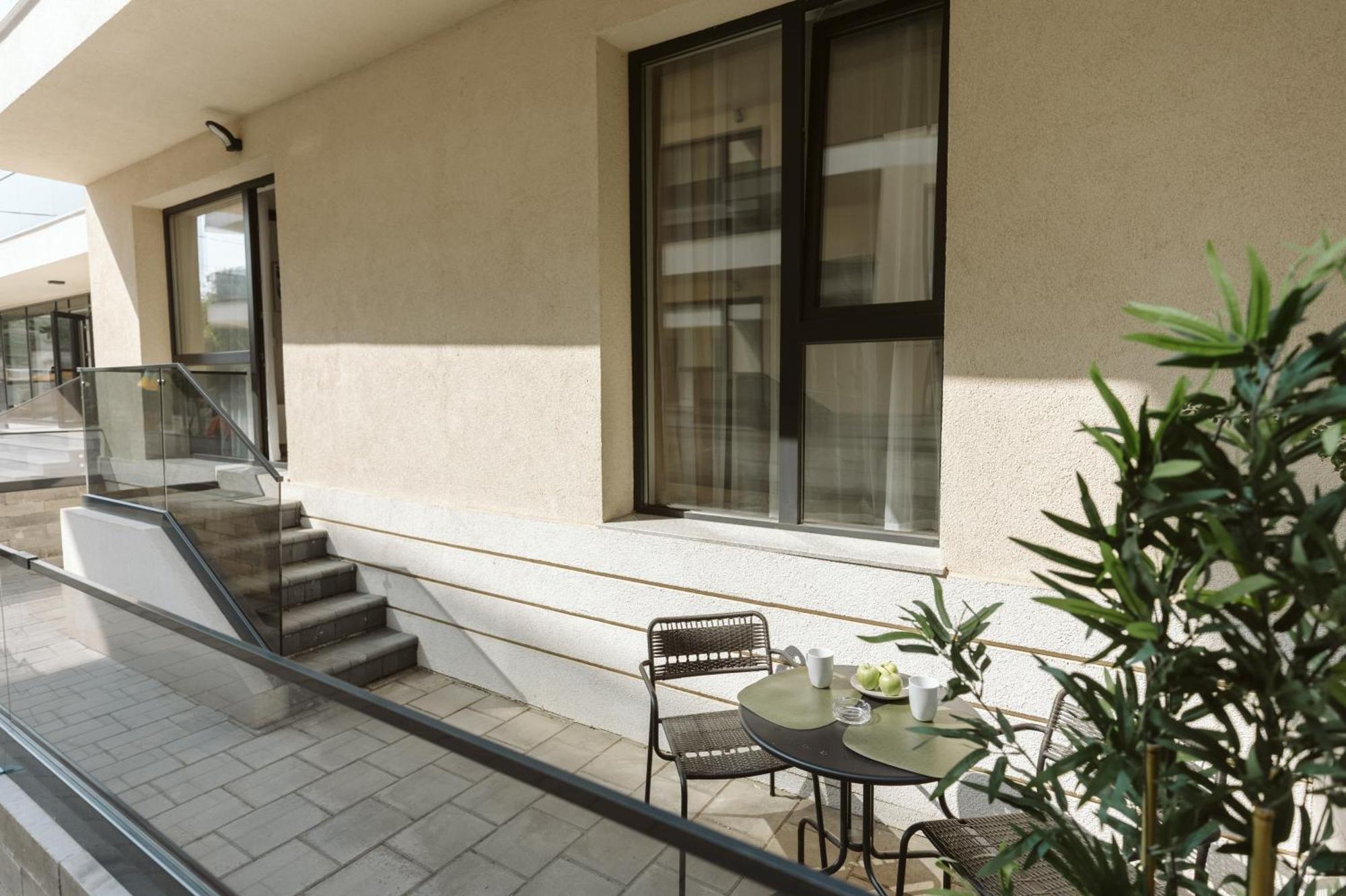 Parliament City Studios Bucarest Exterior foto